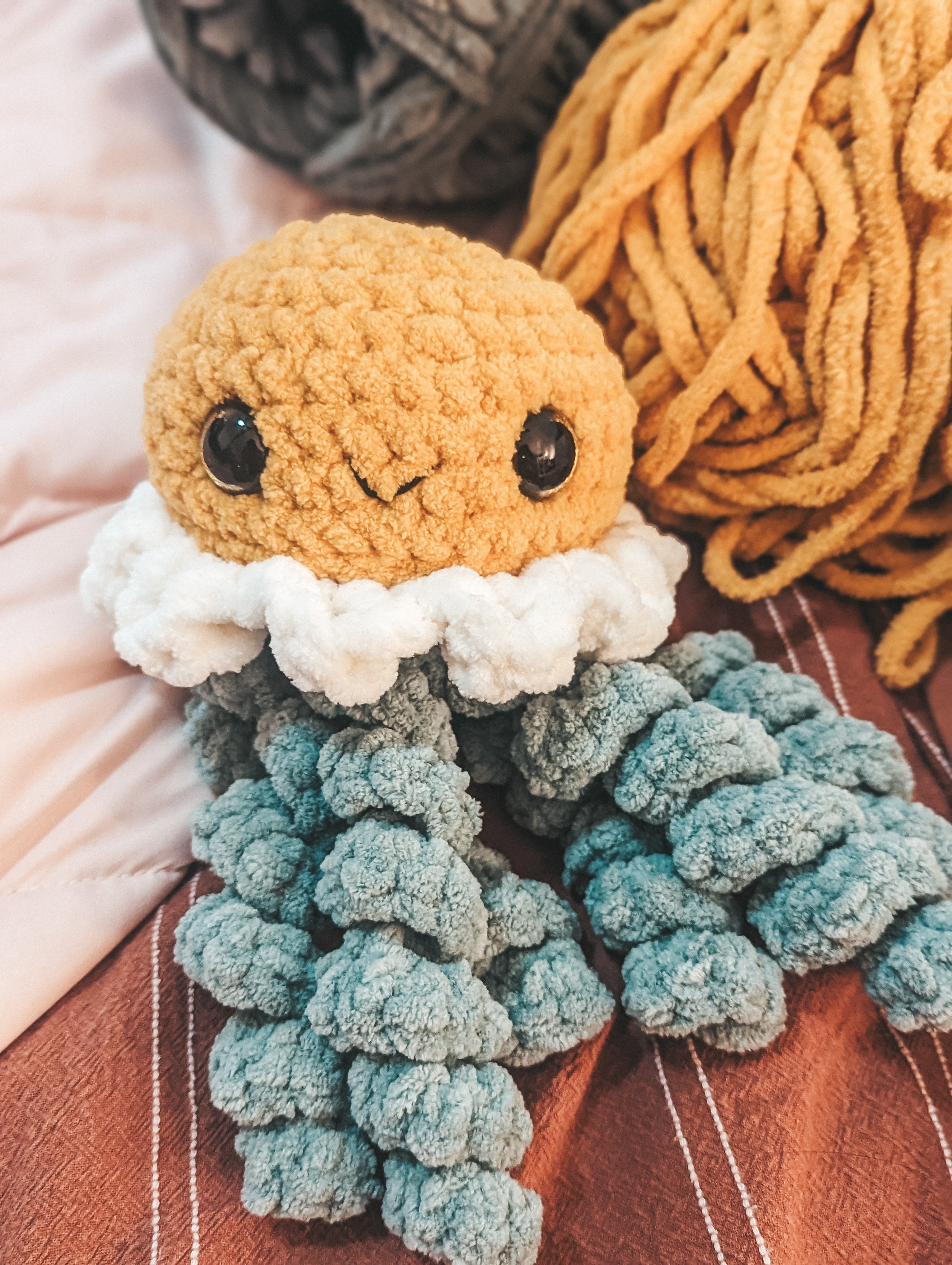Flora the Jellyfish - Free No-Sew Crochet Pattern - 99% Coffee