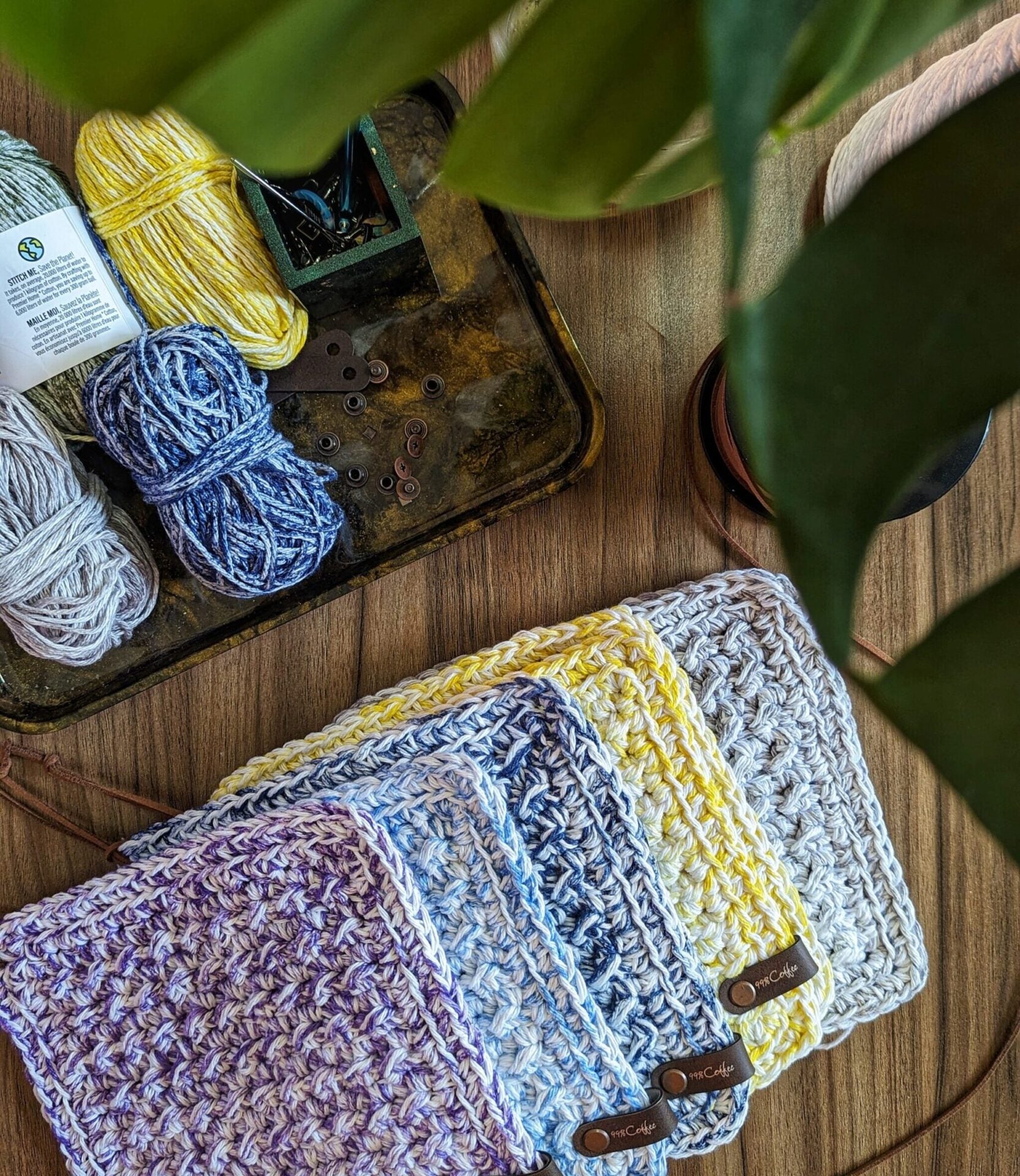 Modern Moss Stitch Potholder Crochet Pattern - 99% Coffee