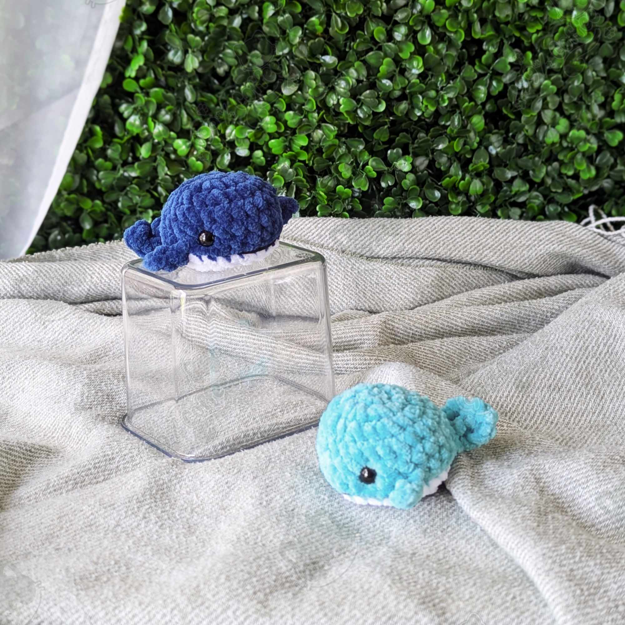 Whale Plushie, Mini